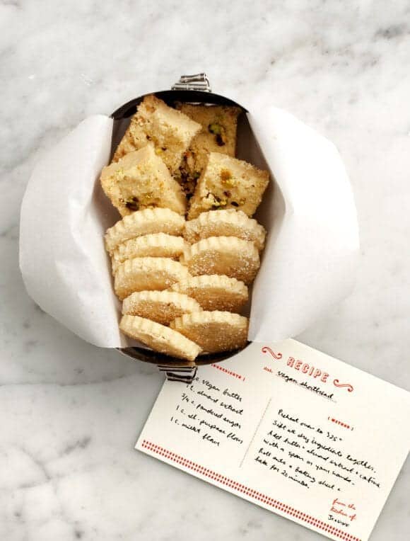 Vegan Almond Shortbread Cookies